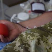 Кров для фронту: у Тернополі терміново потрібні донори II−, IV− та IV+ груп