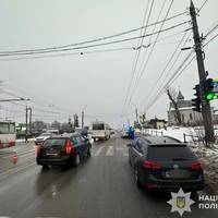 У ТЕРНОПОЛІ НА ПІШОХІДНОМУ ПЕРЕХОДІ ЗБИЛИ ЖІНКУ