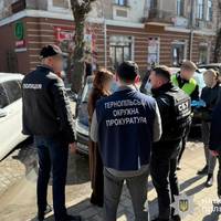 Військовий облік і $3000 «за вирішення питання»: на Тернопільщині підозрюють юристку