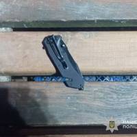 Як у 90-х: у центрі Тернополя раніше судимий чоловік погрожував ножем 18-річному юнаку