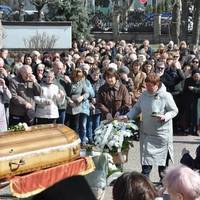 Собор не бачив такої кількості людей із 2022 року: чортківʼяни зустріли тіло Андрія Степаненка