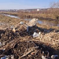 Біля Білого замку в Тернополі виявили сміттєзвалище