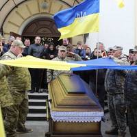Одразу трьох воїнів провели в останню путь на Тернопільщині