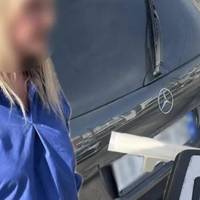 У Тернополі п’яна водійка Mercedes спричинила ДТП і намагалася втекти