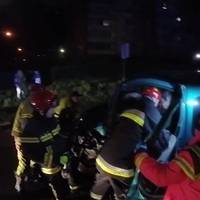 Нічна аварія на Злуки: водія Opel забрала швидка