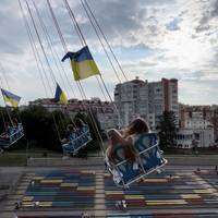 Два луна-парки приїдуть до Тернополя цього літа: коли та де розважатимуть містян
