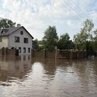Вода сягнула смітників: Горинку біля Кременця затопило