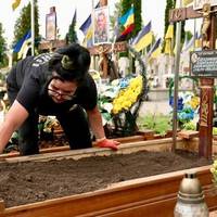 Майже 80 могил постраждали від підтоплення: на Пантеоні Героїв у Тернополі тривають роботи