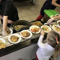 Без картки — без обіду: як оформити безкоштовне харчування для школярів у Тернополі