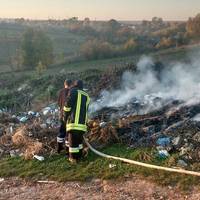 В с.Нижчі Луб’янки Збаразького району ліквідовували пожежу