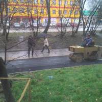 У яку погоду найкраще стелити асфальт знають у Тернополі