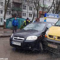 Необачність водія Chevrolet  Aveo призвела до ДТП (ФОТО)