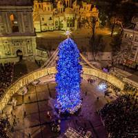 Неймовірні фото головної ялинки України з висоти пташиного польоту