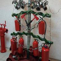 Вогнеборці з Теребовлі облаштували оригінальну ялинку