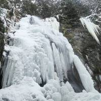 Легенди і правда про найвідоміші водоспади Українських Карпат