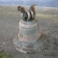 У Коропці знайшли старовинні церковні дзвони