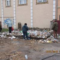 В Тернополі демонтували забитого сміттям МАФа