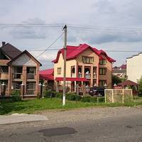 Шокуючі фото найбагатшого села України