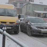 Дороги Тернопільщини накриває снігом