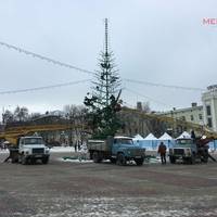 В Тернополі демонтують головну ялинку