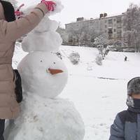 Як маленькі тернополяни фестивалю Снігових баб тішилися