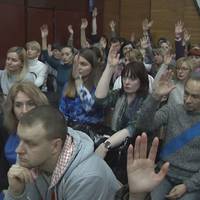 Вчителі та батьки учнів Тернопільської школи мистецтв проти реорганізації - далеко добиратися в район