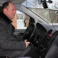 Священик з Тернопільщини благословляє вірян через Instagram