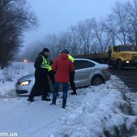 На трасі Тернопіль - Львів, автомобіль на київських номерах ледь не натворив біди (ФОТО, ВІДЕО)