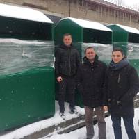 У Тернополі встановлюють контейнери для збору одягу