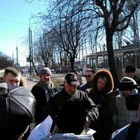 Жителі багатоповерхівок, що на вулицях Довженка і Протасевича у Тернополі протестують проти будівництва автомийки