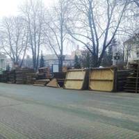 Поблизу Театральної площі знову щось будують