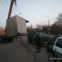 На вулиці Симоненка – Генерала Тарнавського демонтували тимчасову споруду