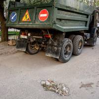 На вулиці Леся Курбаса, 4 капітально ремонтують двір