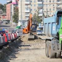Біля дамби Тернопільського ставу через ремонт уже втретє перекрили дорогу