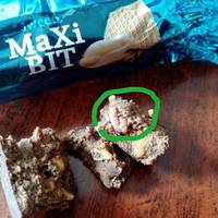 На Кременеччині знову продають цукерки з живими хробаками (фотофакт)