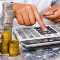 Чи має платити податки в Україні той, хто легально працює за кордоном