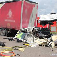 Автомобілем, в який врізалася маршрутка на Житомирщині, керував житель Тернопільщини