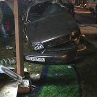 На Микулинецькій смертельна ДТП: легківку зім`яло, як банку. Фото