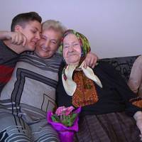 Читає книги без окулярів та пам’ятає усі молитви – Стефанія Безверхна відсвяткувала 100-річчя