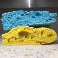 Чортківський піцайоло приготував патріотичні синьо-жовті піци