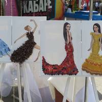 Учні Тернопільщини створили незвичайні картини із круп, ґудзиків, волосся