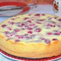 Яблучна шарлотка з вишнею. Впевнена, таку смачну, Ви ще не куштували!