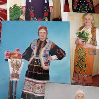 92-річна жителька Тернопільщини вишиває унікальні жіночі костюми (ФОТО)