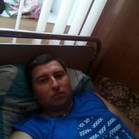 Батько маленьких дітей потребує допомоги: через пекельні болі він не може ні ходити, ні сидіти (Фото)