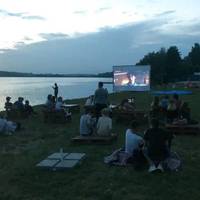 На Циганці щовечора безкоштовно показують фільми просто неба