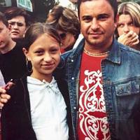 Відомий співак з Тернопільщини планує майбутнє із обраницею, молодшою від нього на 28 років (фото)