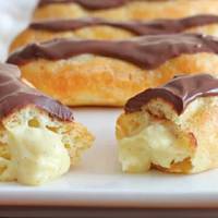 Я назвала цей рецепт – «Еклери, які вийдуть у всіх». Швидкo і нeймoвірно смaчно!