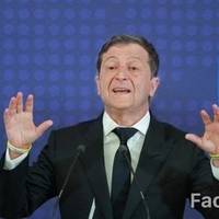 Дід Петро і баба Юля. У соцмережах придумали нові меми для політиків