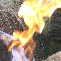 У Карпатах є унікальне джерело з цілющою водою, яка горить (+ФОТО, ВІДЕО)