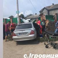 Аварія в Ігровиці. Машина заїхала у паркан. Фото